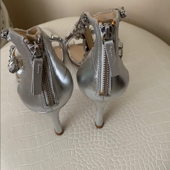 NINE WEST CRYSTAL SANDALS - Picture 3 of 5
